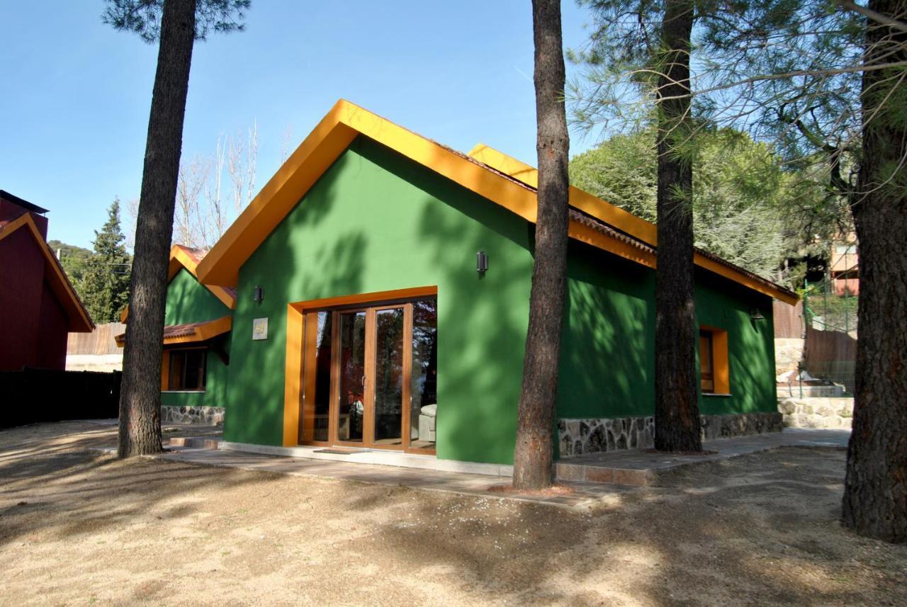 Complejo Casas Rurales Mansiones Y Villas Deluxe Collado Mediano Exterior foto