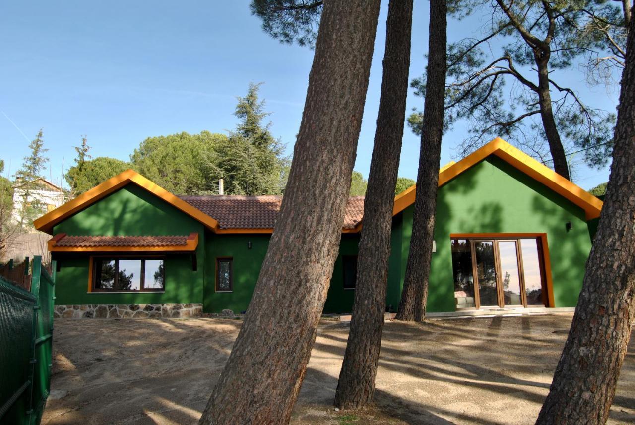 Complejo Casas Rurales Mansiones Y Villas Deluxe Collado Mediano Exterior foto